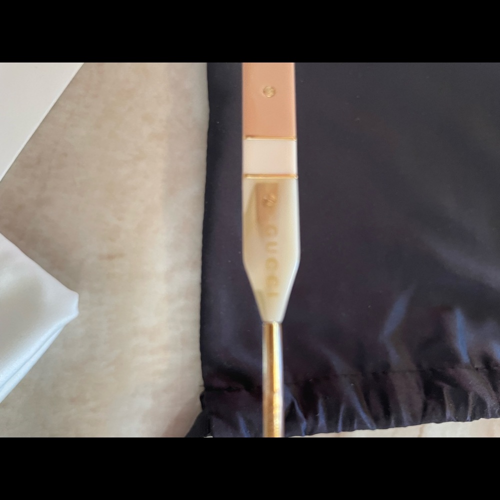 Gucci Sunglasses for Women - Nude/Gold - Picture 4 of 5